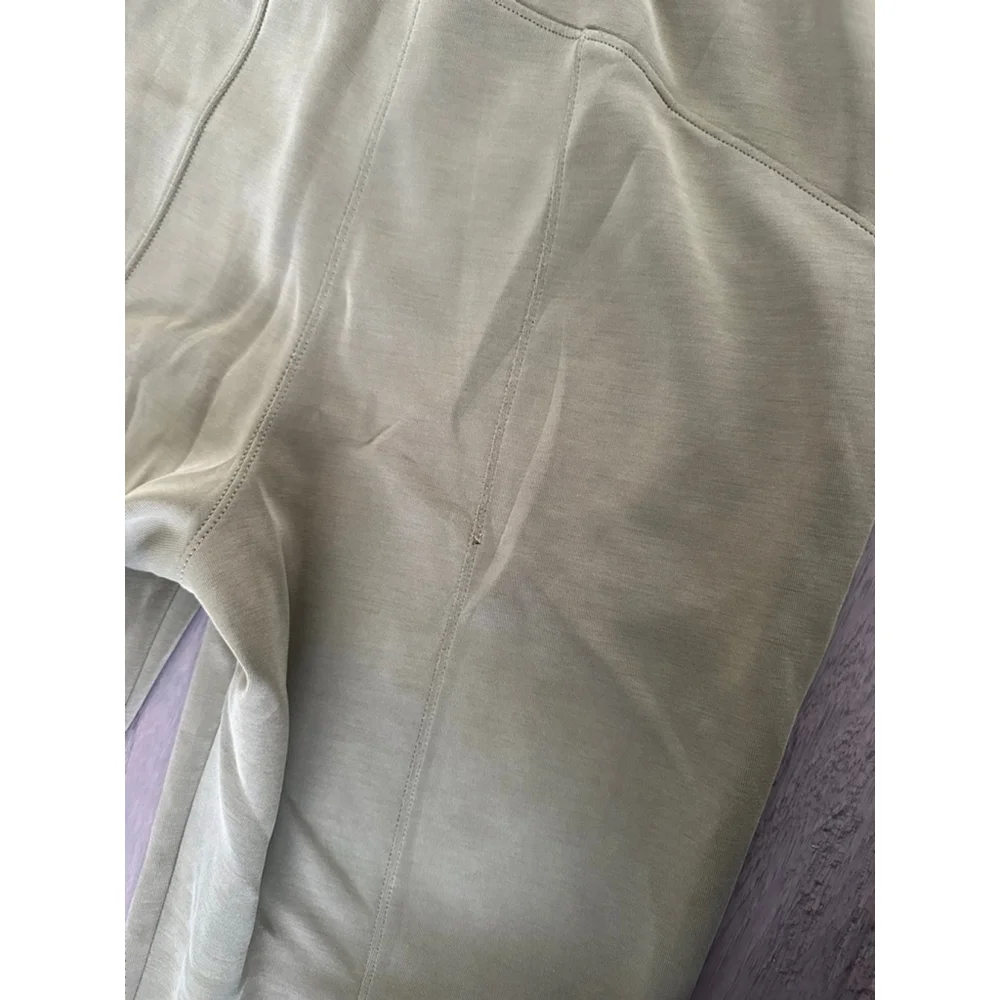 Lululemon Relaxed High Rise Pant Bronze Green Jogger Size 2
